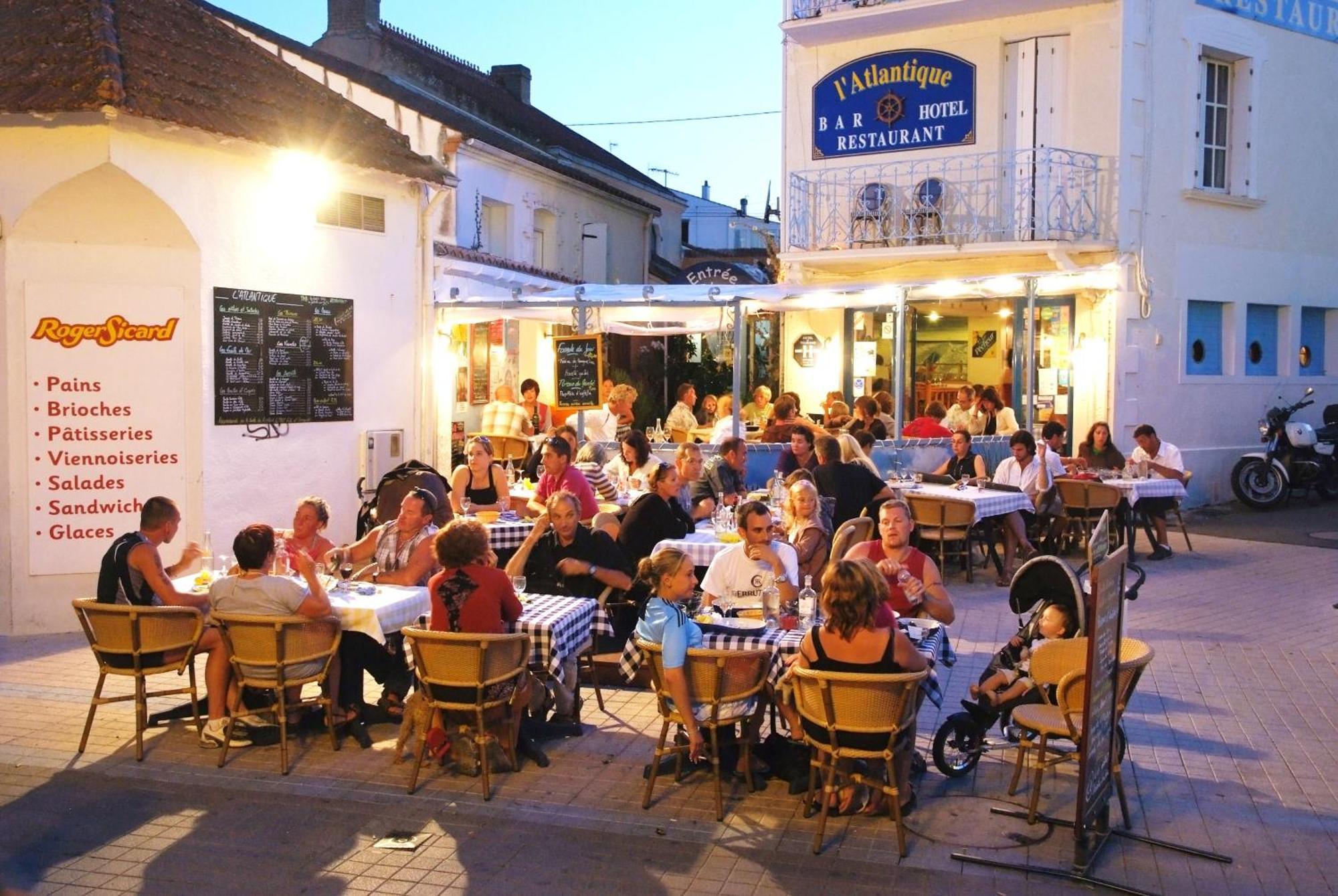 Hotel De L'Atlantique ลาทร็องช์-ซูร์-แมร์ ภายนอก รูปภาพ